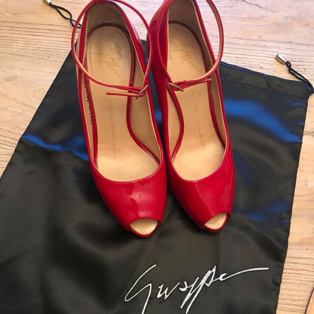 Giuseppe authentic shoe with box and dust bag